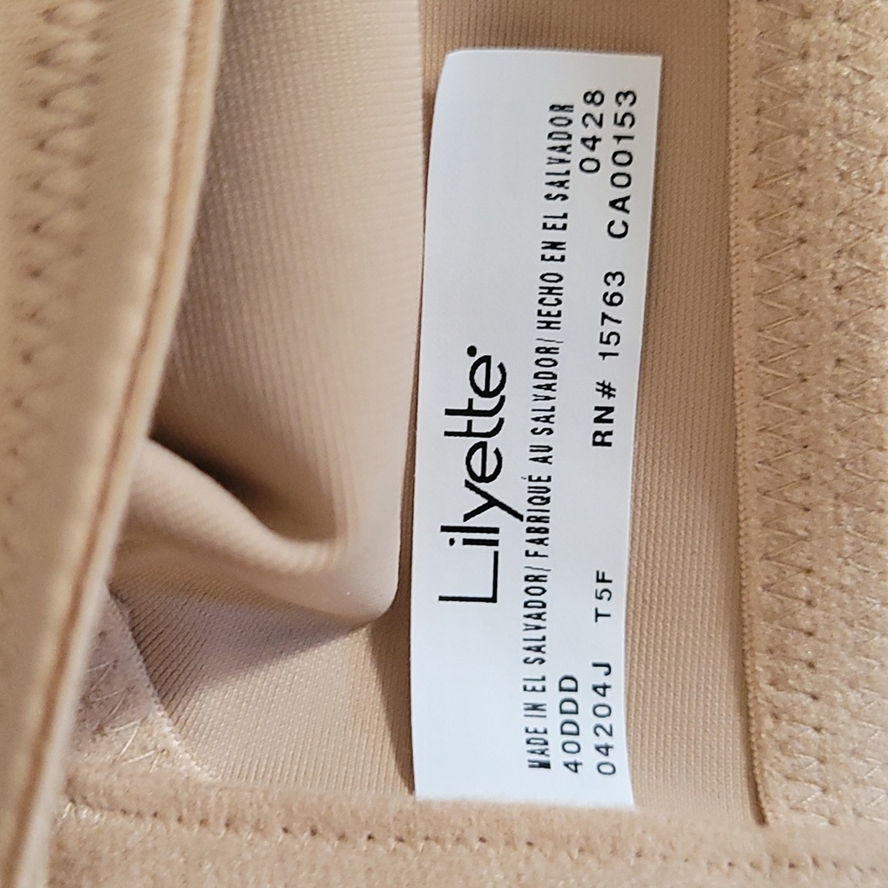 Lilyette Bra - Picture 8 of 8